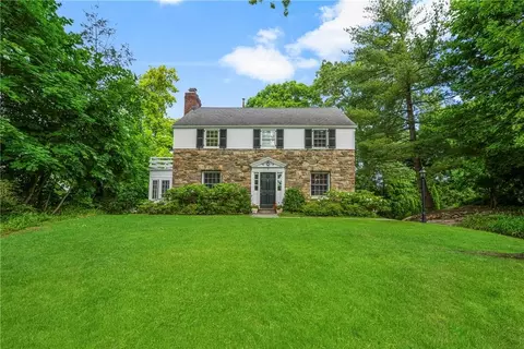 3 Rockridge Rd, Larchmont, NY 10538