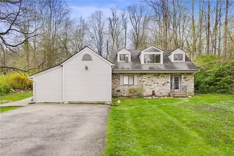 25 Mooney Hill Rd, Kent, NY 12531