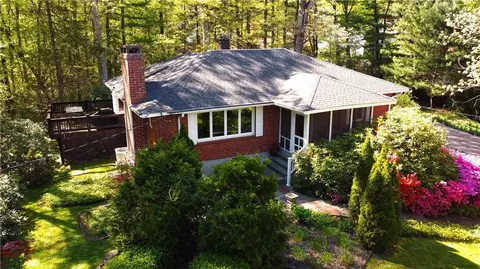 99 Main St, Highland Falls, NY 10928