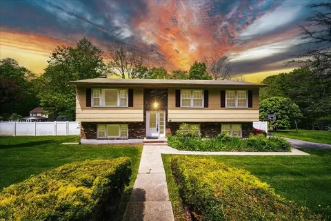 56 East Ave, Walden, NY 12586