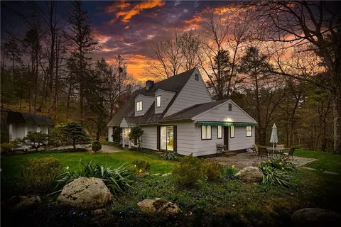 77 E Lake Rd, Tuxedo, NY 10987
