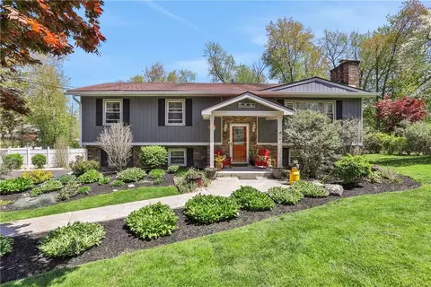 106 Caroline Dr E, Wappinger, NY 12590