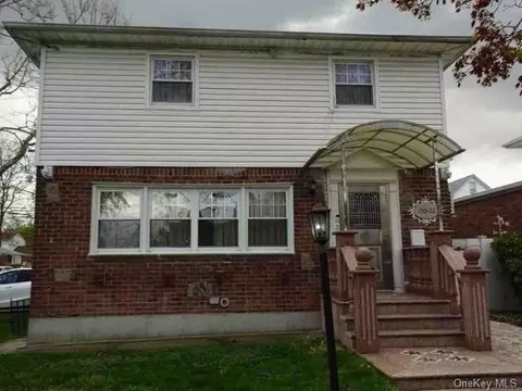 15052 26th Ave, Flushing, NY 11354