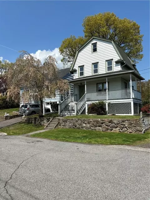 539 4th St, Mamaroneck, NY 10543