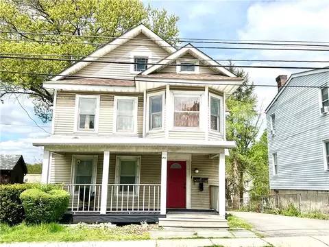 75 Academy Ave, Middletown, NY 10940