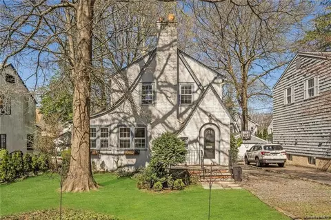 271 Madison Rd, Scarsdale, NY 10583