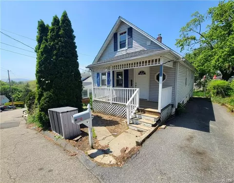 11 Hillcrest Ave, Ossining, NY 10562