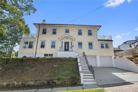 82 Carhart Ave, White Plains, NY 10605