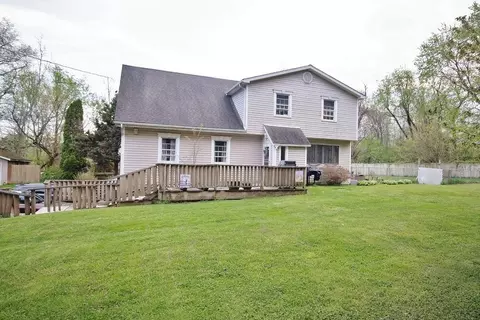 68 Winchell Dr, Rock Tavern, NY 12575