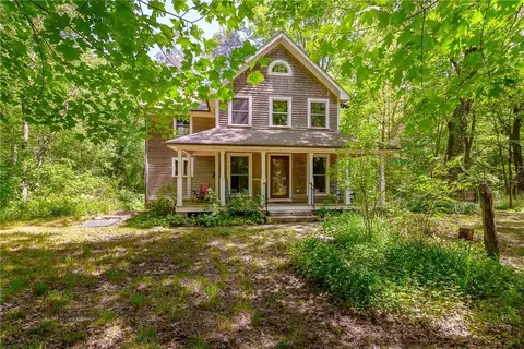 27 Helin Rd, East Fishkill, NY 12533