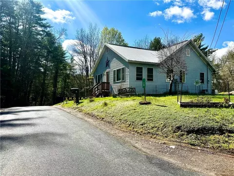 10 Eldred Heights Rd, Eldred, NY 12732