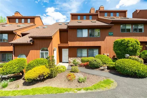145 Swan Ln, Poughkeepsie, NY 12603