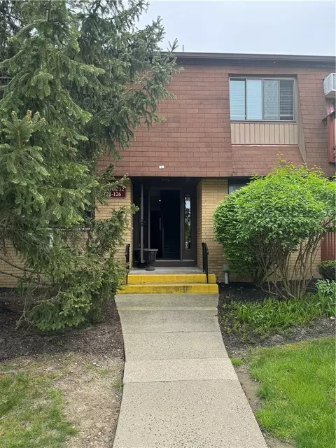123 Richard Ct, Pomona, NY 10970