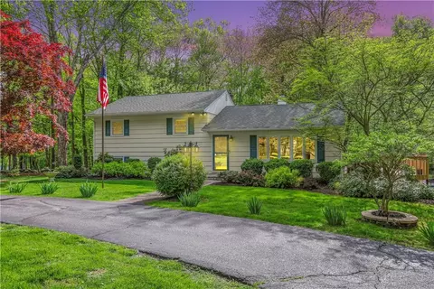 95 Cherry Hill Rd, Carmel, NY 10512