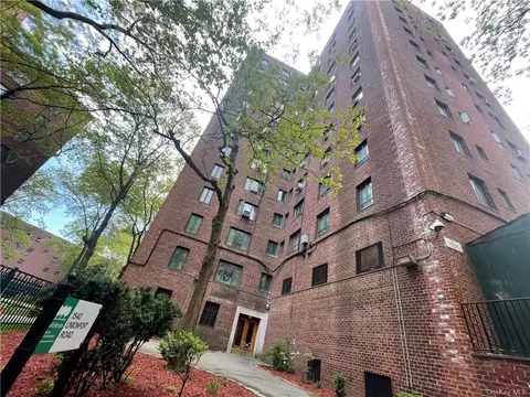 1540 Unionport Rd #3B, Bronx, NY 10462