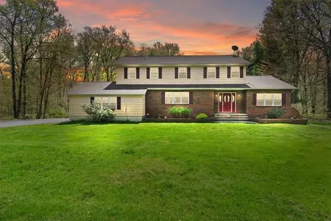 117 Pantelop Rd, Mamakating, NY 12721
