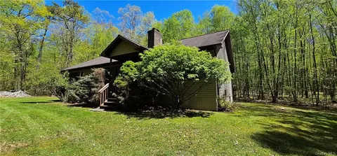 115 Evergreen Ln, Tusten, NY 12764