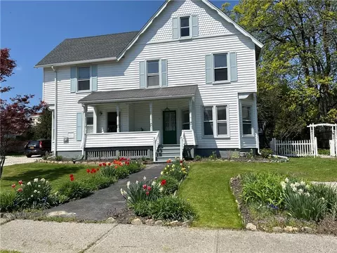9 Central Ave, Millerton, NY 12546