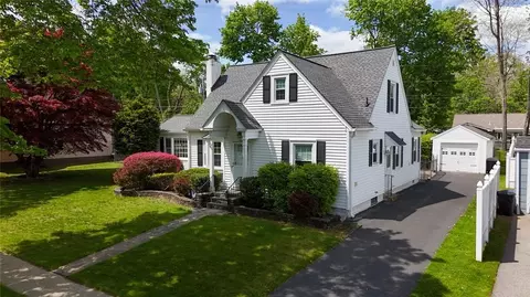 221 S Grand Ave, Poughkeepsie, NY 12603