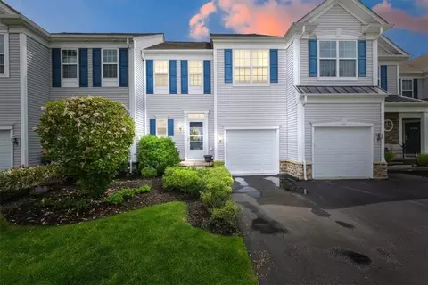 22 Brighton Dr #2204, Newburgh, NY 12550