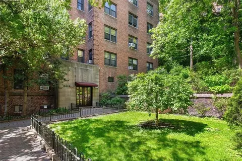 3015 Riverdale Ave #2D, New York, NY 10463