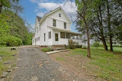 2 Anderson Rd, Katonah, NY 10536