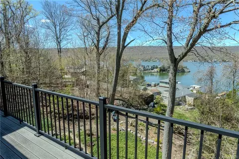 33 Shore Ave, Greenwood Lake, NY 10925