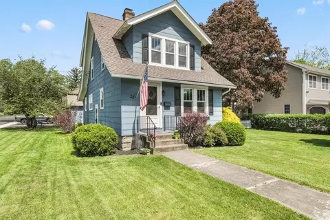22 Oak St, Cornwall, NY 12518