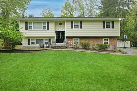 36 Eastbourne Dr, Ramapo, NY 10977