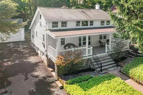 32 Lee Ave, Putnam Valley, NY 10579