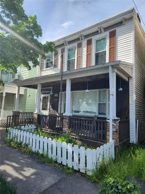 432 1st St, Newburgh, NY 12550