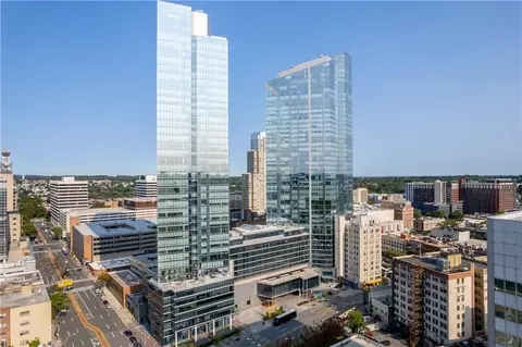 5 Renaissance Sq #8D, White Plains, NY 10601