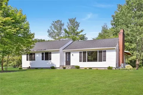 800 Syska Rd, Yorktown, NY 10562
