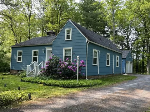 209 Rhinecliff Rd, Rhinebeck, NY 12572