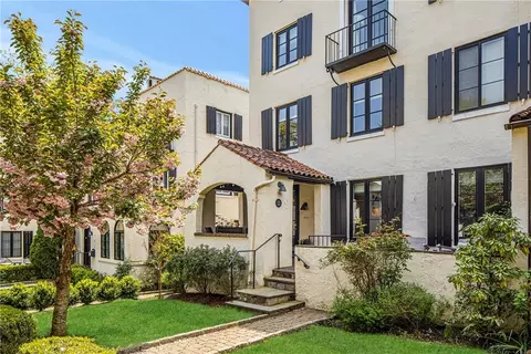 11 Park Avenue Ter, Bronxville, NY 10708