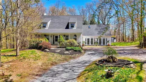 126 Dean Hill Rd, New Windsor, NY 12553