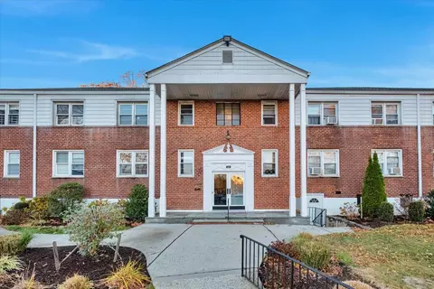10 South Rd #2E, Harrison, NY 10528