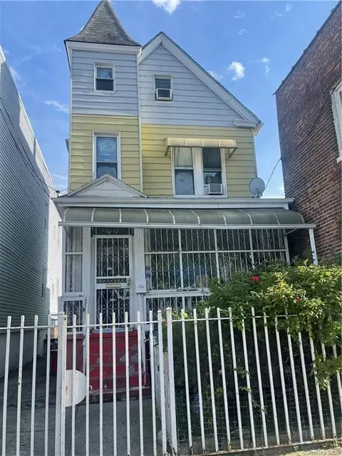 1790 E 174 St, Bronx, NY 10472 photo 1