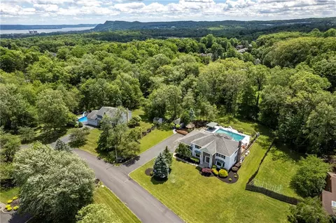 6 Brainerd Dr, Stony Point, NY 10980