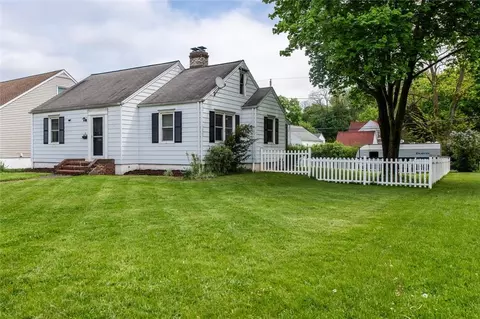 39 Wilbur Blvd, Poughkeepsie, NY 12603