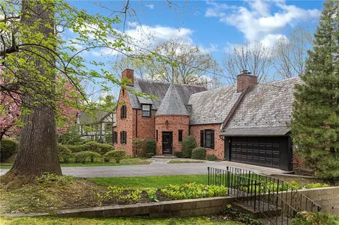 121 Birch Brook Rd, Yonkers, NY 10708