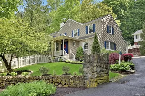 54 Bedford Rd, Mount Pleasant, NY 10570