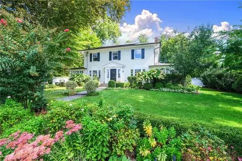 319 Heathcote Rd, Scarsdale, NY 10583