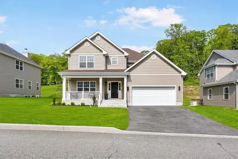 29 N Ridge Rd, Mahopac, NY 10541