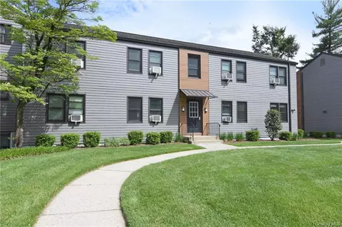 8 Tappan Landing Rd #32A, Greenburgh, NY 10591