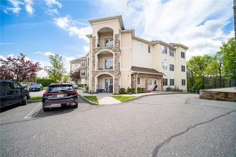 53 Horton Dr, Ramapo, NY 10952