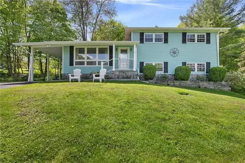 7 Leona Dr, Southeast, NY 10509