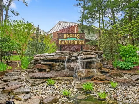585 Lenape Ct, Ramapo, NY 10901
