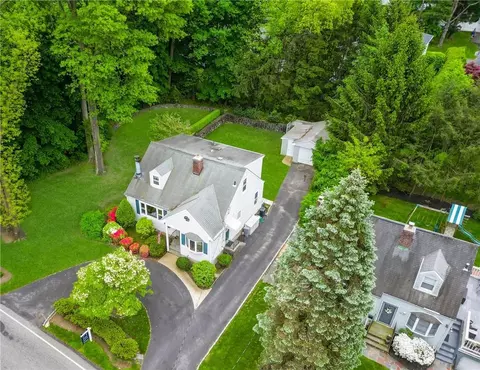 39 Heatherdell Rd, Greenburgh, NY 10502