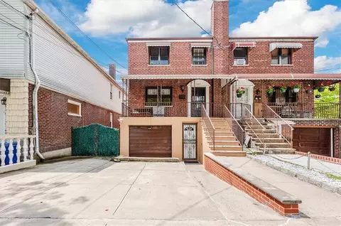 1665 Tomlinson Ave, New York, NY 10461